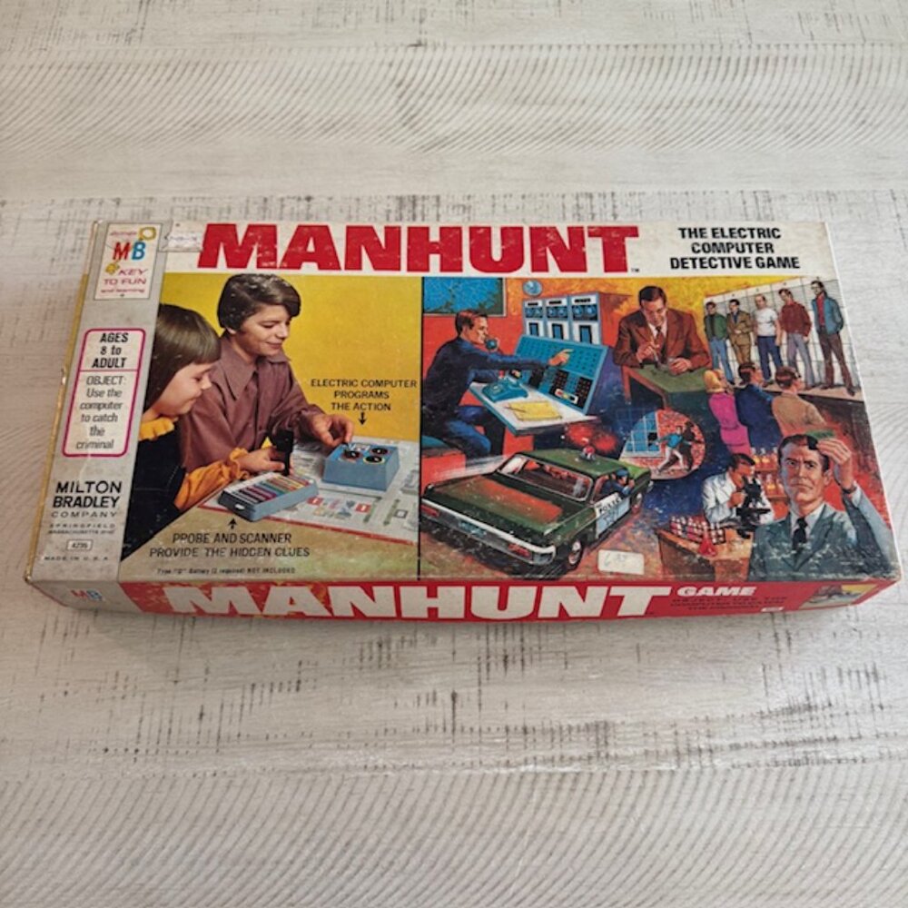 Vintage 1972 Milton Bradley Manhunt The Electric Computer Detective Game #4235